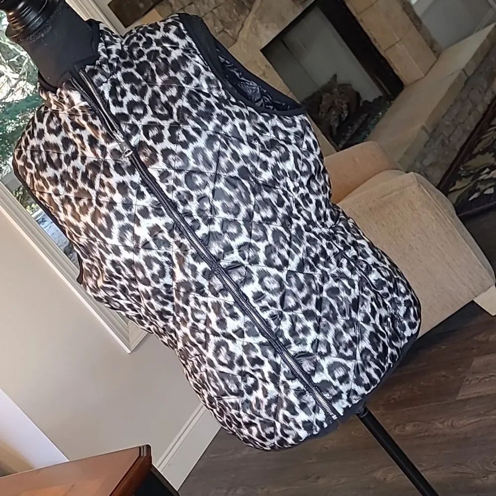 Cheetah Print and Black Reversible Zip Up Vest with Pockets